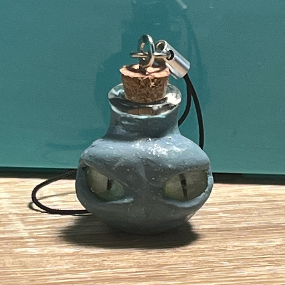 Emotion Potions - Suspicious - handmade keychain